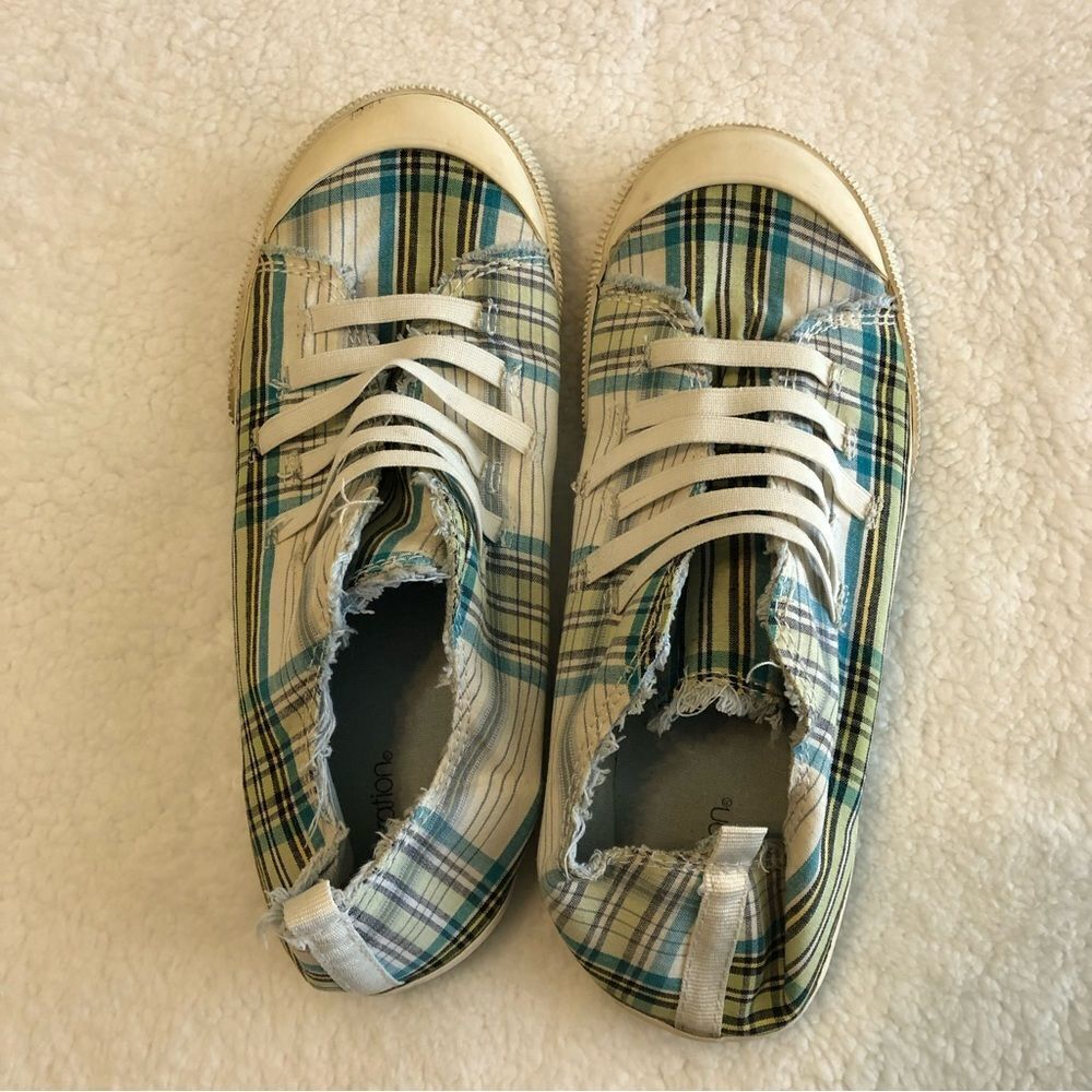 Xhilaration‎ Blue Plaid Slip-on Sneakers - Size 8